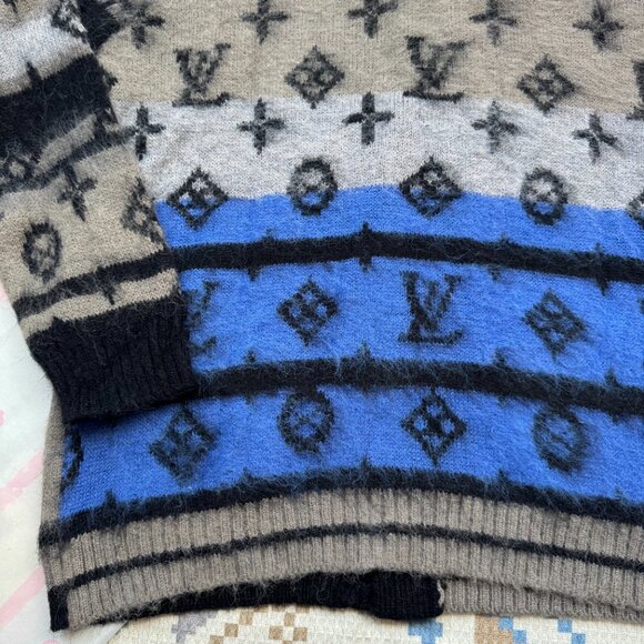Louis Vuitton Blue Mohair Monogram Mohair Cardigan - Picture 10 of 10